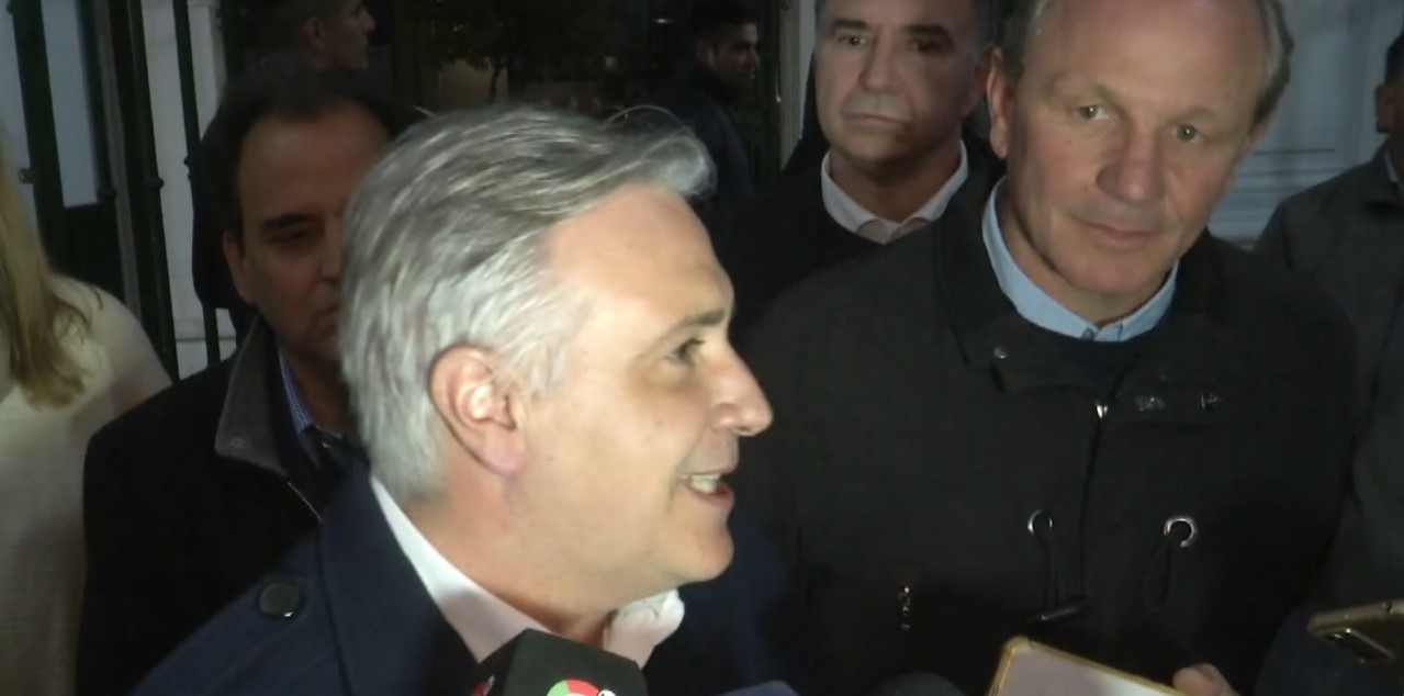 El gobernador Llaryora estuvo nuevamente en la ciudad para lanzar el  programa «Tecno presente» | Telediario Digital